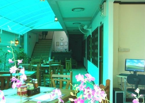 Junior House Hostel Τσιάνγκ Μάι Εξωτερικό φωτογραφία