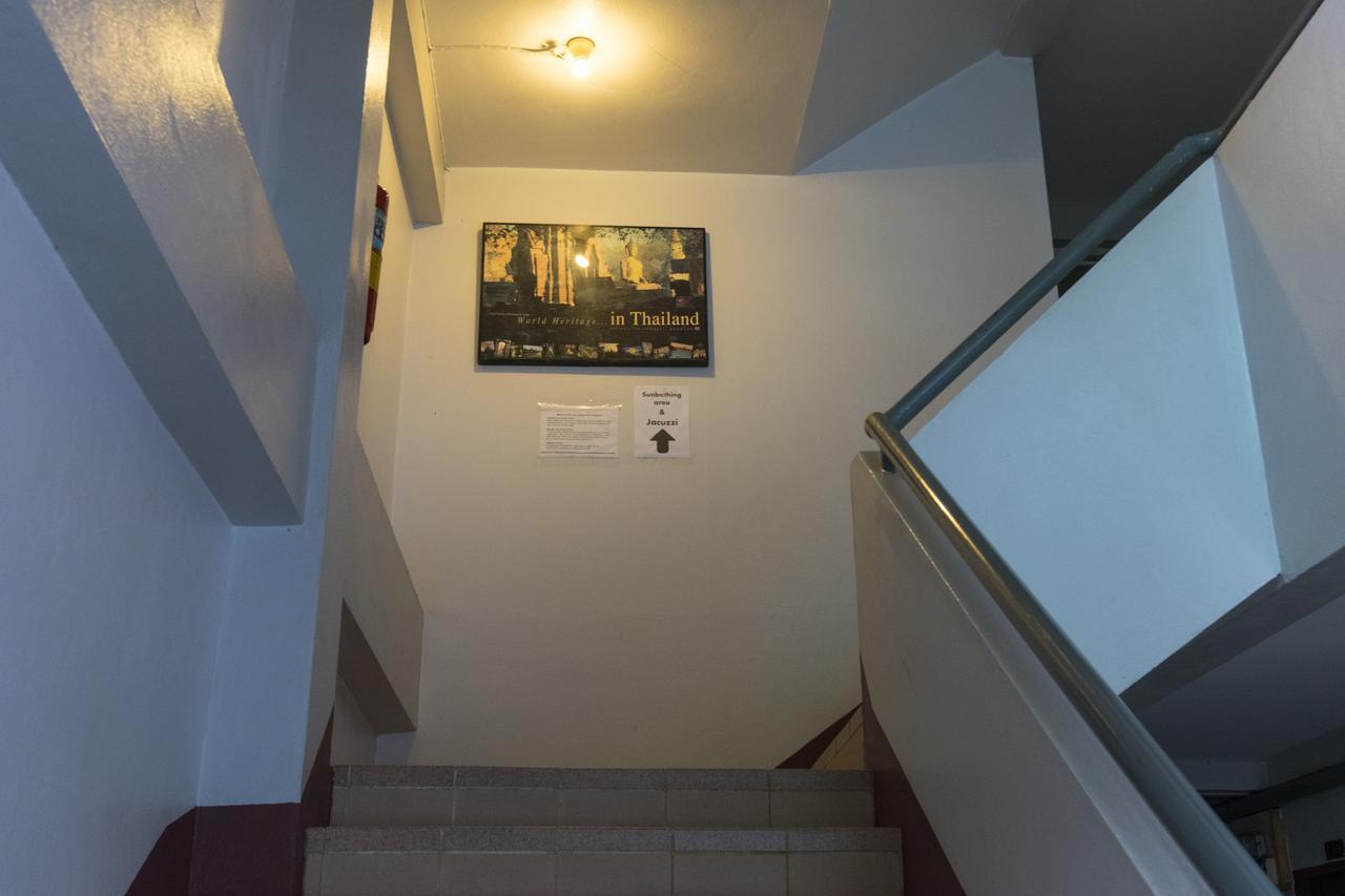 Junior House Hostel Τσιάνγκ Μάι Εξωτερικό φωτογραφία