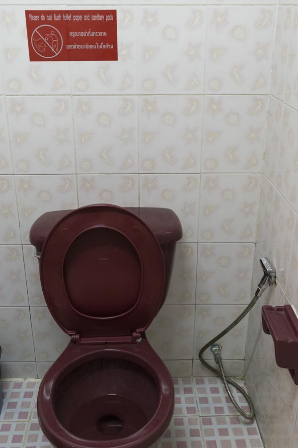 Junior House Hostel Τσιάνγκ Μάι Εξωτερικό φωτογραφία