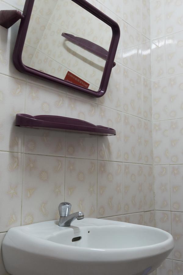 Junior House Hostel Τσιάνγκ Μάι Εξωτερικό φωτογραφία