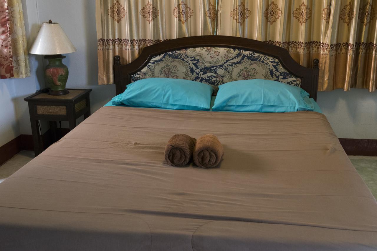 Junior House Hostel Τσιάνγκ Μάι Εξωτερικό φωτογραφία