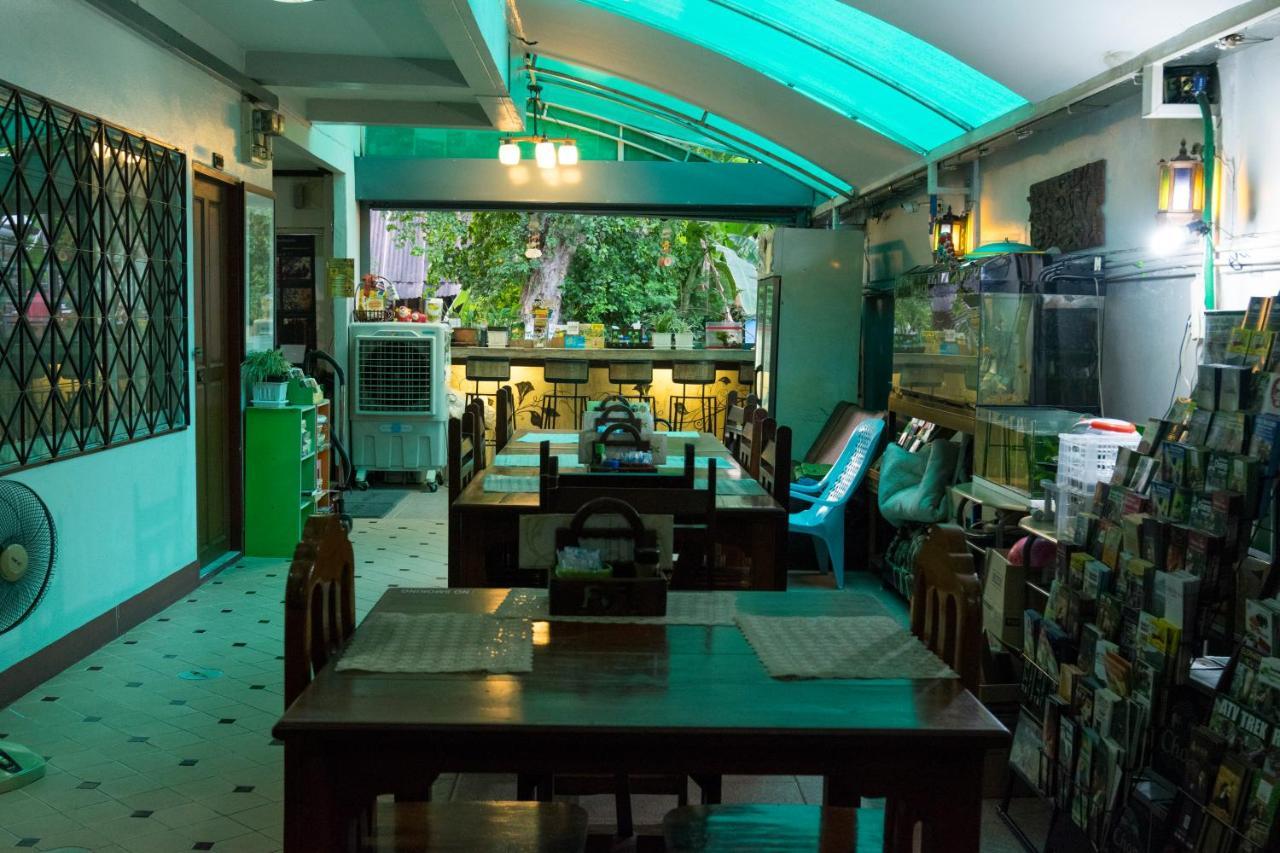 Junior House Hostel Τσιάνγκ Μάι Εξωτερικό φωτογραφία