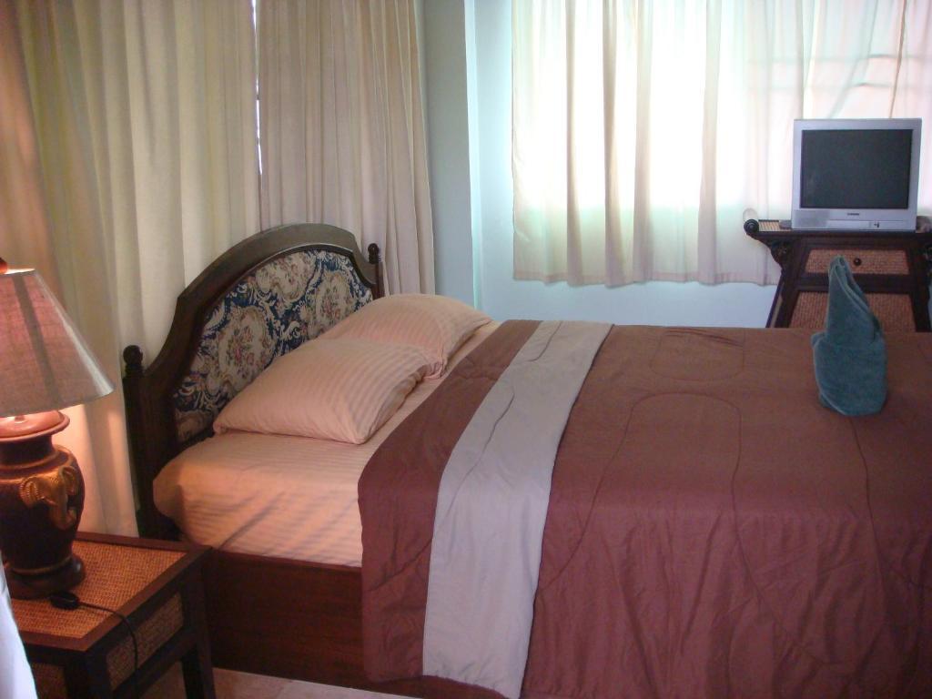Junior House Hostel Τσιάνγκ Μάι Εξωτερικό φωτογραφία